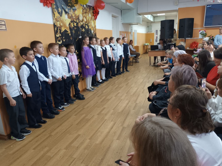 Концерт, посвящённый Дню матери.